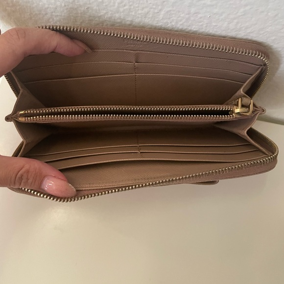 Prada Bow Long Wallet - Picture 4 of 5